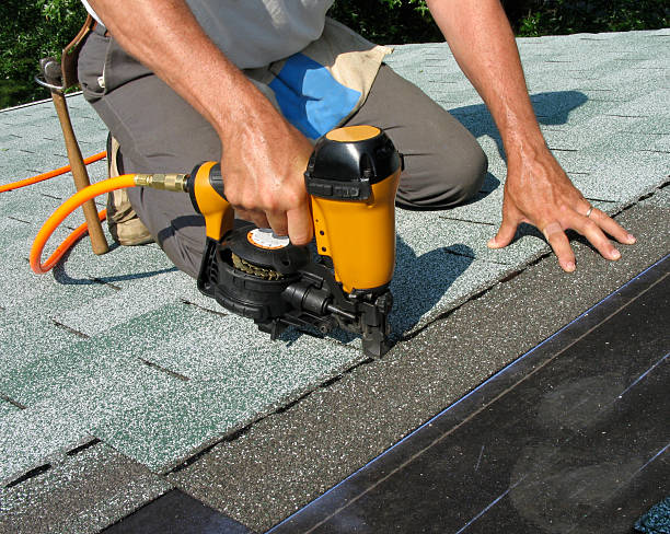 Best Roof Maintenance Services  in Yreka, CA